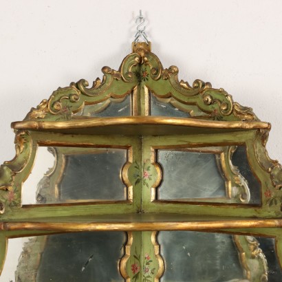 Meuble d\'Angle Style Rococo en Bois Peint du XIXe Siècle