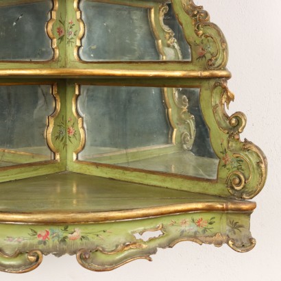 Meuble d\'Angle Style Rococo en Bois Peint du XIXe Siècle