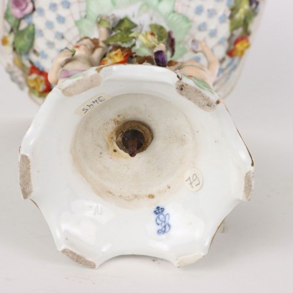 antiquités, céramiques, antiquités en céramique, céramiques anciennes, céramiques italiennes anciennes, céramiques anciennes, céramiques néoclassiques, céramiques du XIXe siècle, support de pièce maîtresse en porcelaine