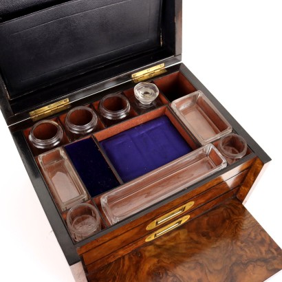 Coffret Ancien de Dame Angleterre Bruyère \'800 Flacons en Verre