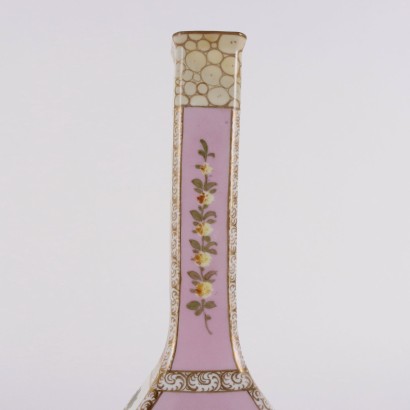 Paire de vases en porcelaine de Dresde