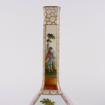 Paire de vases en porcelaine de Dresde