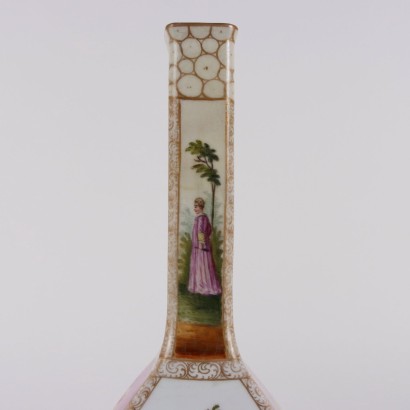 Paire de vases en porcelaine de Dresde