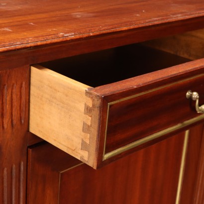 Credenza in Stile Neoclassico