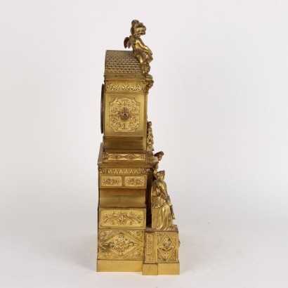 Support Clock in Gilt Bronze