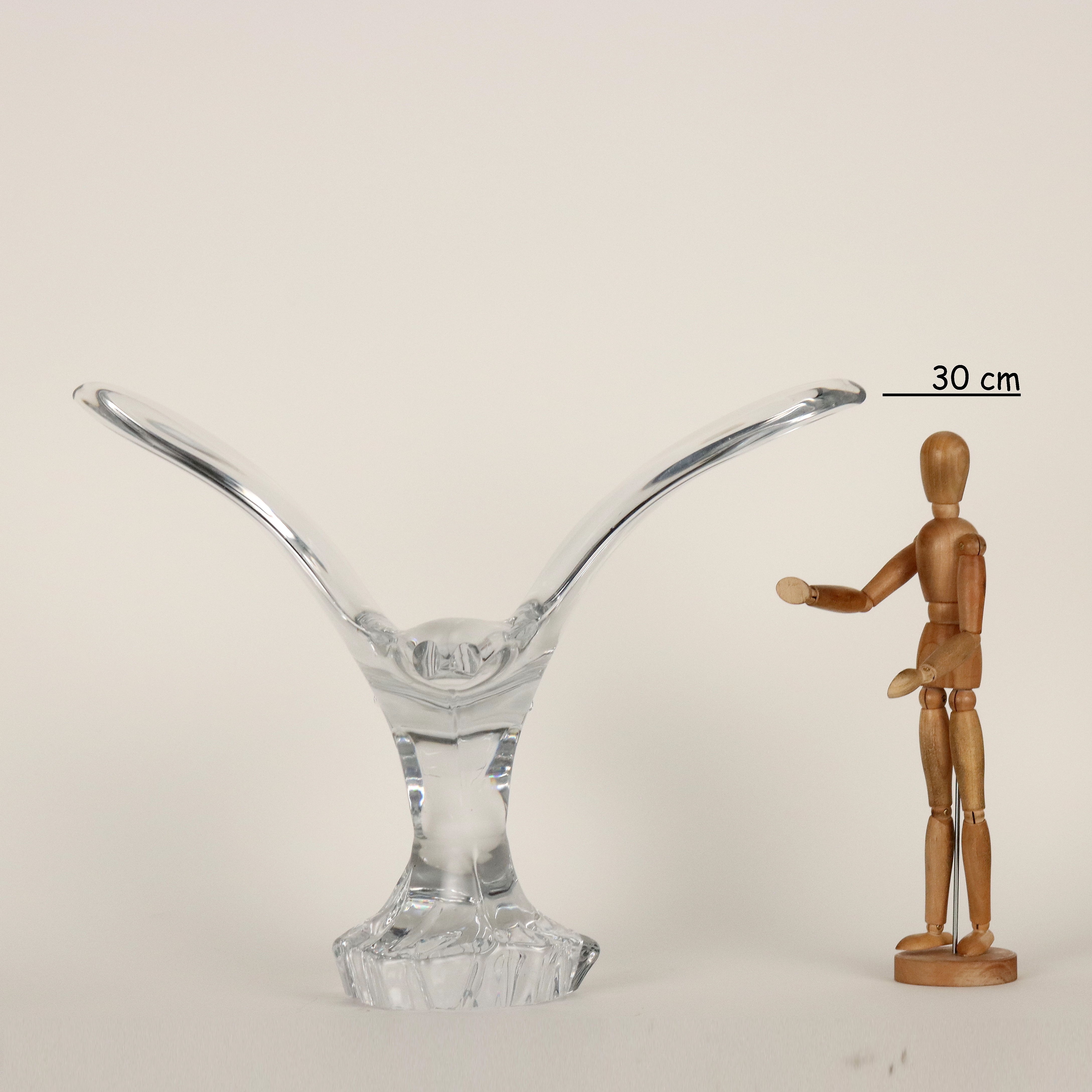 Sculpture en cristal. Représentant la tête d'un aigle. …