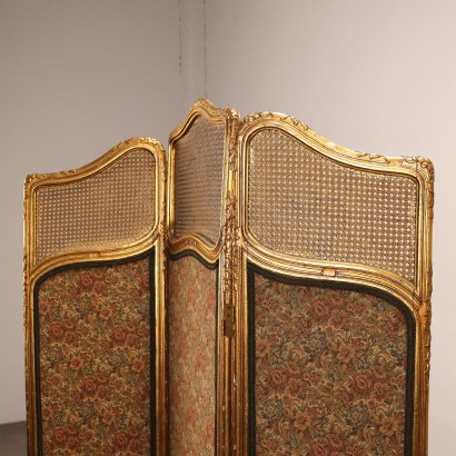 Neoclassical style screen