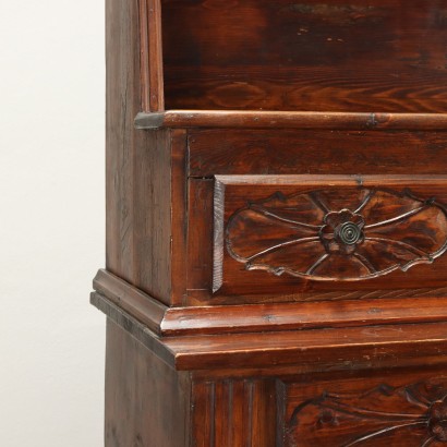 Doppelkorpus-Sideboard im Barockstil