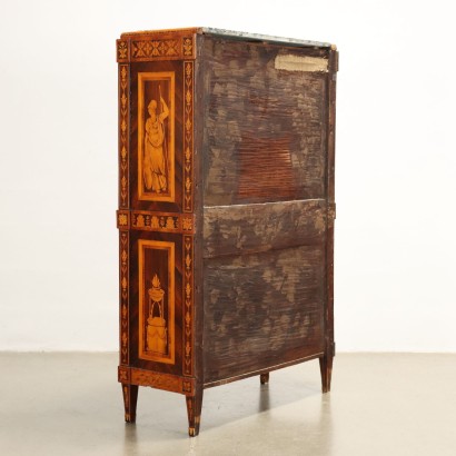 Neoclassical secretary