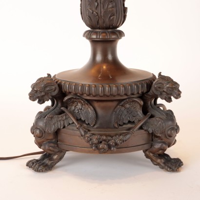 Bronze lamp