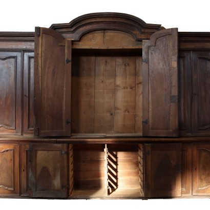 Großes Sideboard mit zwei Korpussen