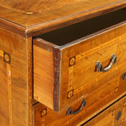 Inlaid chest of drawers