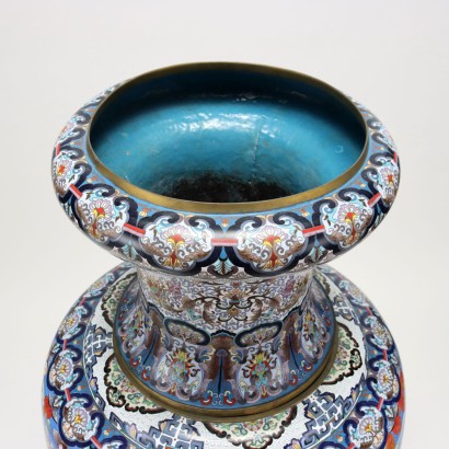 Grand Vase Cloisonné