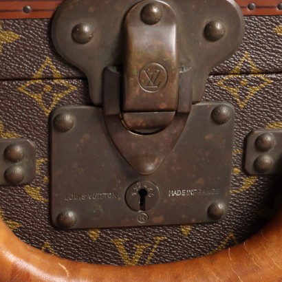 Louis Vuitton Bisten 60 suitcase