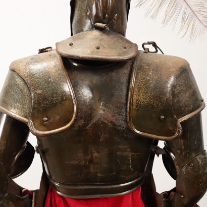 Armure de parade néo-Renaissance