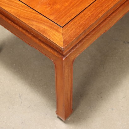 China coffee table in mahogany