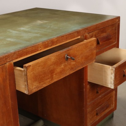 Bureau des années 40