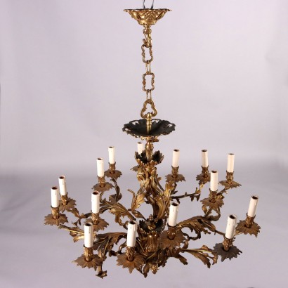 Lustre de style rococo en bronze