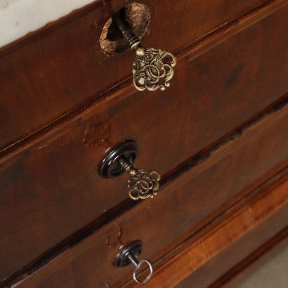 Umbertino Neapolitan chest of drawers