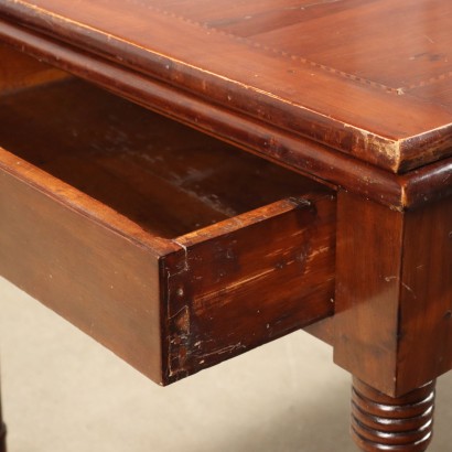 Table Livre Louis Philippe