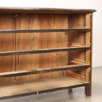 Baroque chest of drawers in walnut