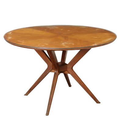 Runder Tisch aus den 1950er Jahren