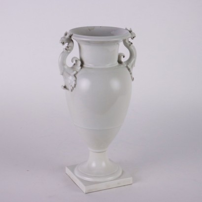 Vase en porcelaine fabriqué par KPM