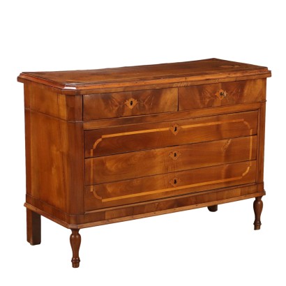 Walnut chest of drawers