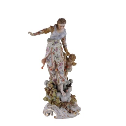 Volkstadt porcelain statue