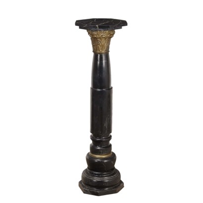 Colonna in Marmo in Stile Neoclassico