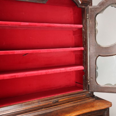 Sideboard mit Ständer, signiert Jean Baptist