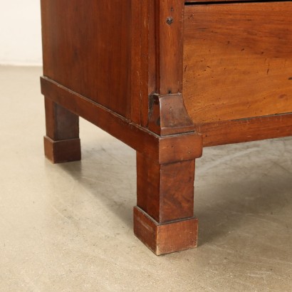 Restoration chest of drawers in walnut