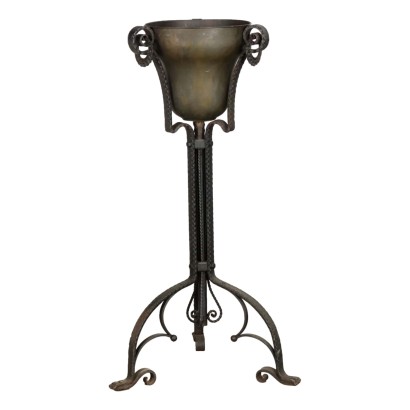 Wrought Iron Vase Holder