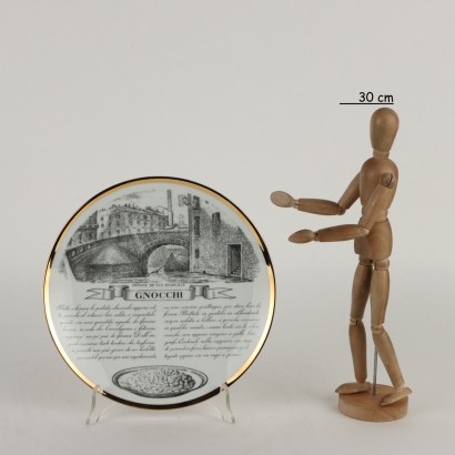 Piero Fornasetti Plat Spécialités Mi,Piero Fornasetti,Piero Fornasetti,Piero Fornasetti,Piero Fornasetti,Piero Fornasetti