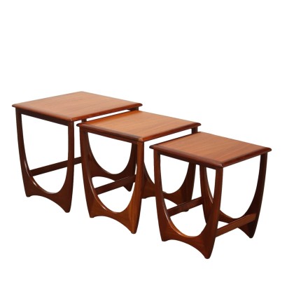 Tris de tables basses anglaises, Tris de tables basses anglaises