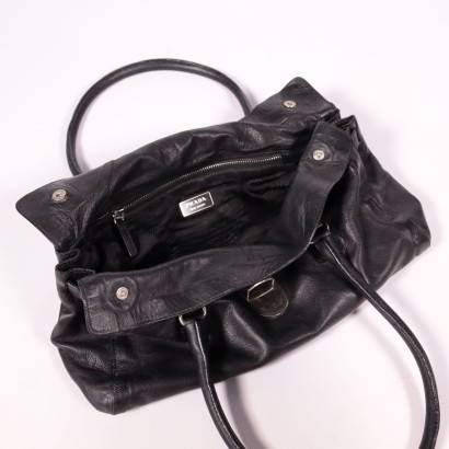 ,Bolso de cuero negro Prada vintage