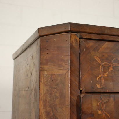 Neo-Classical Piacentine CHest of Drawers Italy 18th Century