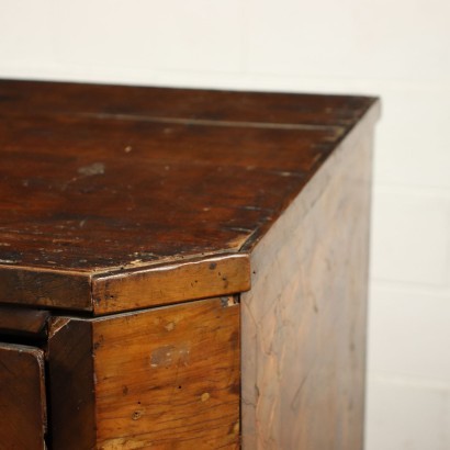 Neo-Classical Piacentine CHest of Drawers Italy 18th Century