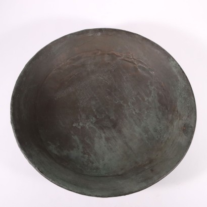 Big round copper basil. Italy 19th Century