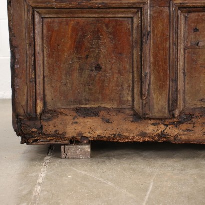 Chest Walnut Italy XVIII Century