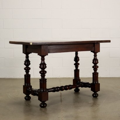 Baroque Table Walnut Italy XVII-XVIII Century