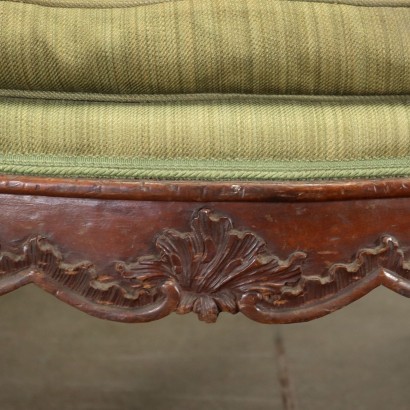 Barockes Sofa Nussbaum Italien XVIII Jhd