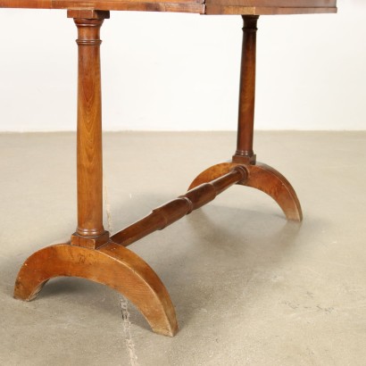 Table Basse Charles X Noyer Italie XIXe Siècle