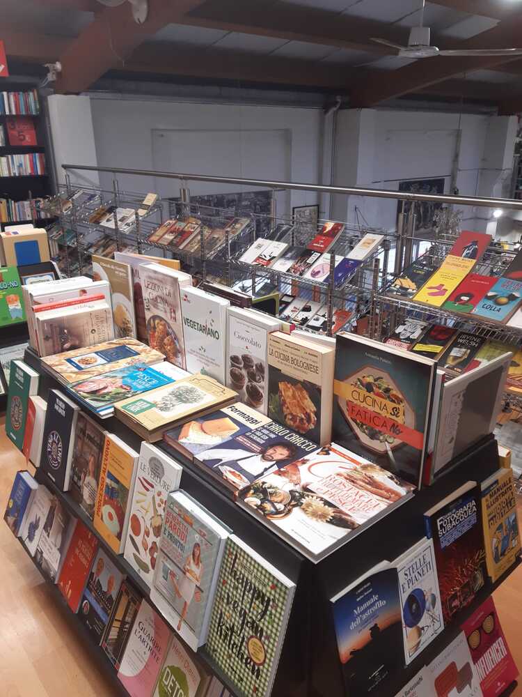 libreria usato di mano in mano milano