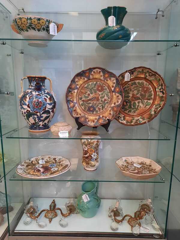 antique porcelain Di Mano in mano